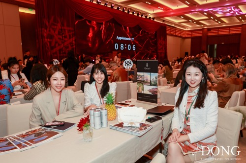 Preferred Travel Group Global Sales Teams Table at DONG 2024